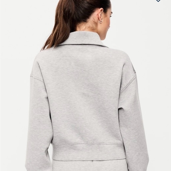 NWT Old Navy Women's Bounce Fleece Quarter-Zip Sweatshirt - Picture 3 of 5